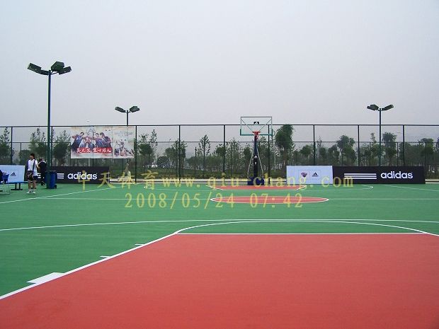 硅PU篮球场（广东省广州从化肉联厂硅PU篮球?。? >
          <p>硅PU篮球?。ü愣」阒荽踊饬Ч鑀U篮球场）</p>
          </a> </div>
      </div>
 </div>
    <div   id=
